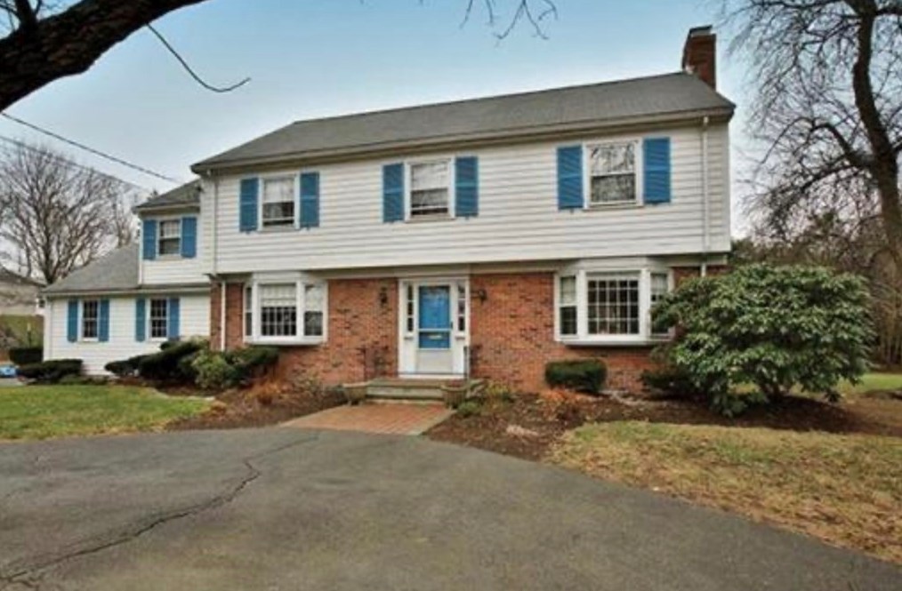 327 Dedham St, Newton, MA 02459