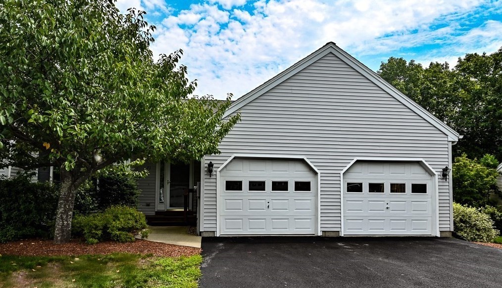 71 Caspian Way, Fitchburg, MA 01420 exterior