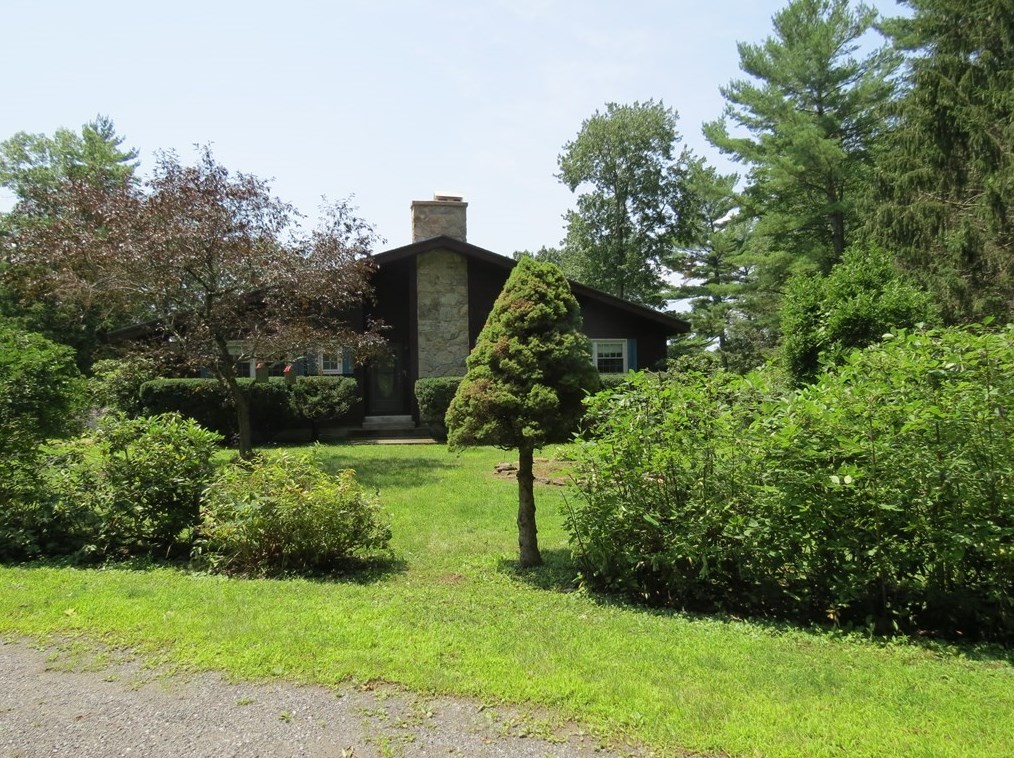 363 Mountain Rd, Gill, MA 01354 exterior