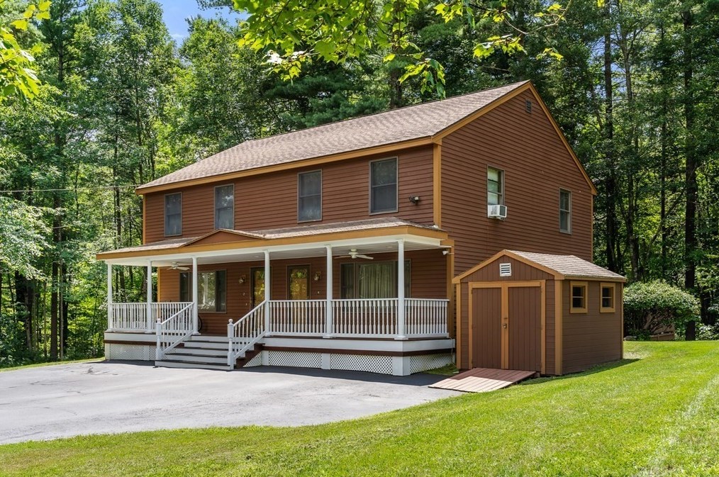 24 Highland Rd, Merrimac, MA 01860 exterior