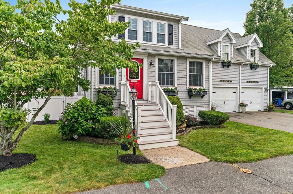 13 Coolidge Ave, Braintree, MA 02184-4909