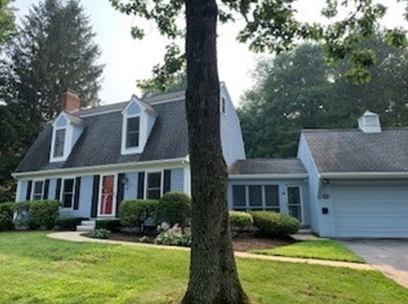 78 Hancock St, Lexington, MA 02420-3421