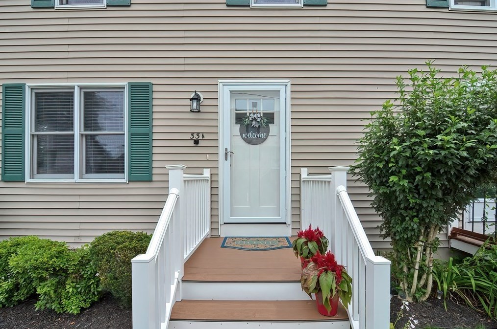 33 Green St, Milford, MA 01757 exterior