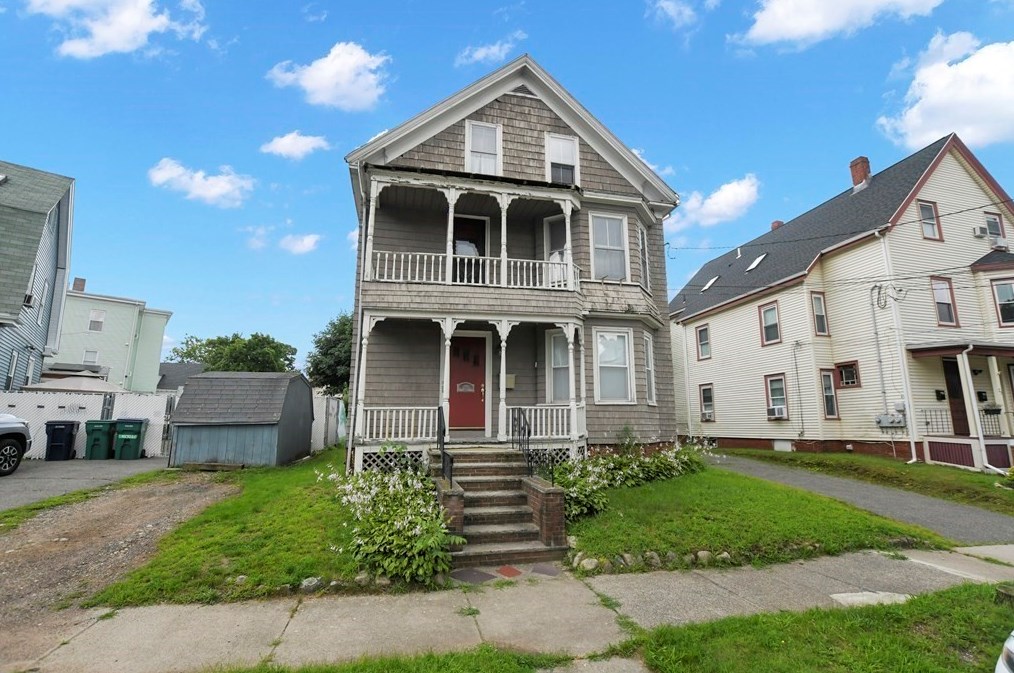 27 Sylvia St, Lynn, MA 01904-2349