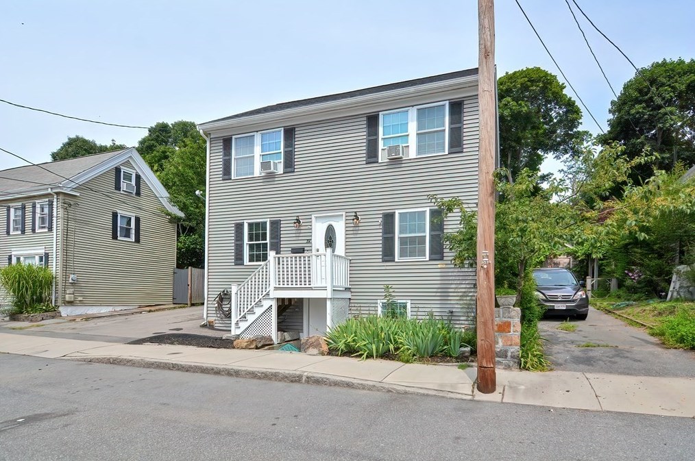 19 Beacon St, Gloucester, MA 01930 exterior