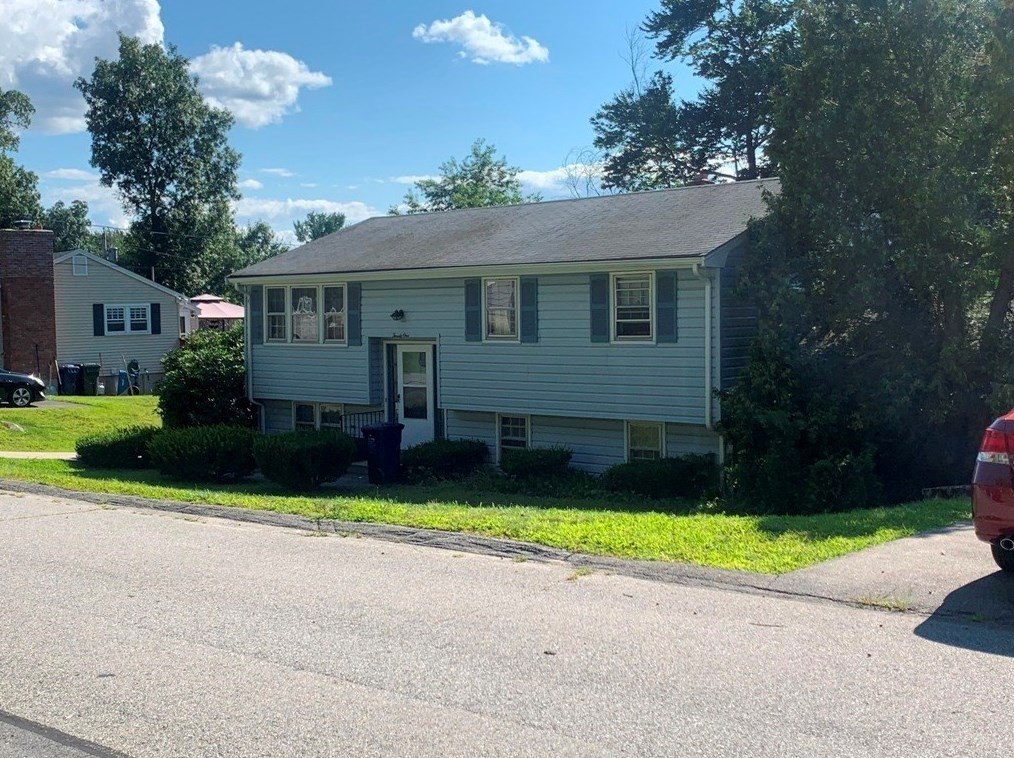 21 Christy Ave, Dracut, MA 01826 exterior