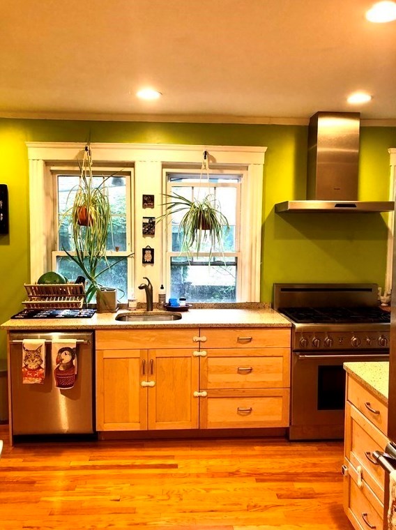 19 Goldsmith St Unit 1, Boston, MA
