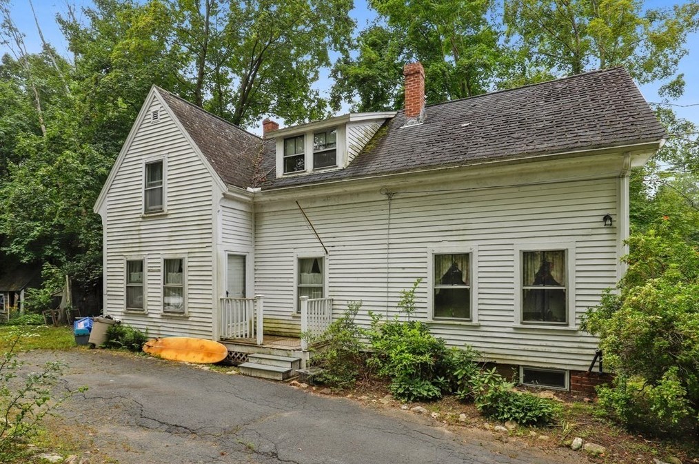 68 Washington St, Topsfield, MA 01983