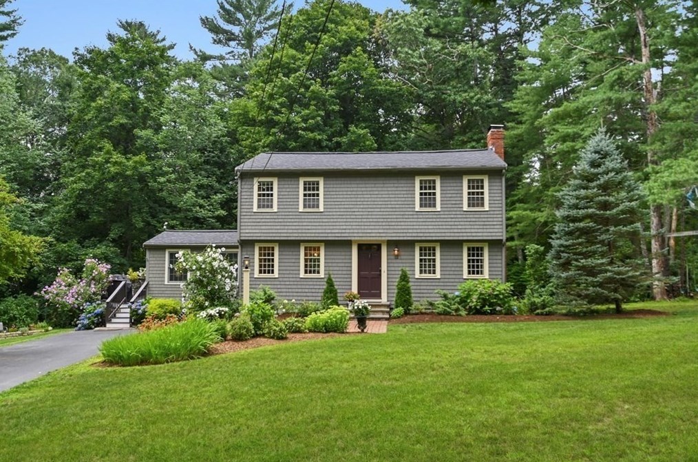 12 Beechtree Rd, Hanover, MA 02339 exterior