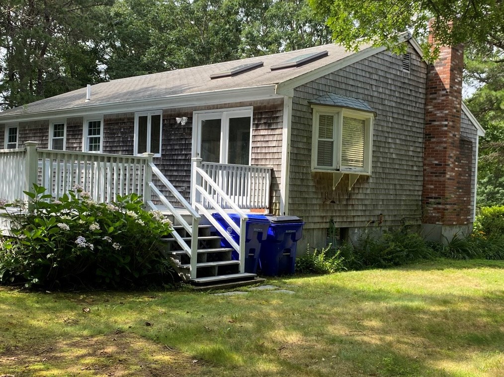 16 Tara Ter, Bourne, MA 02532-3882