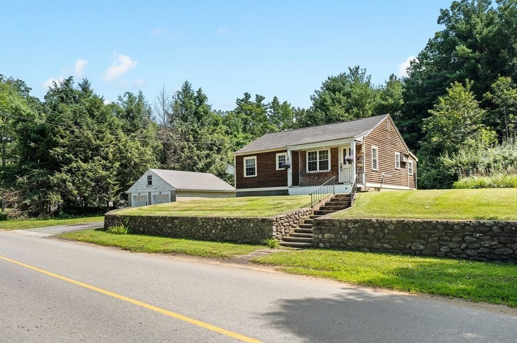 46 New Boston Rd, Fiskdale, MA 01566 exterior