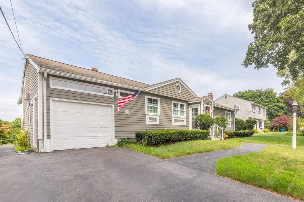 346 River Rd, Tewksbury, MA 01876 exterior