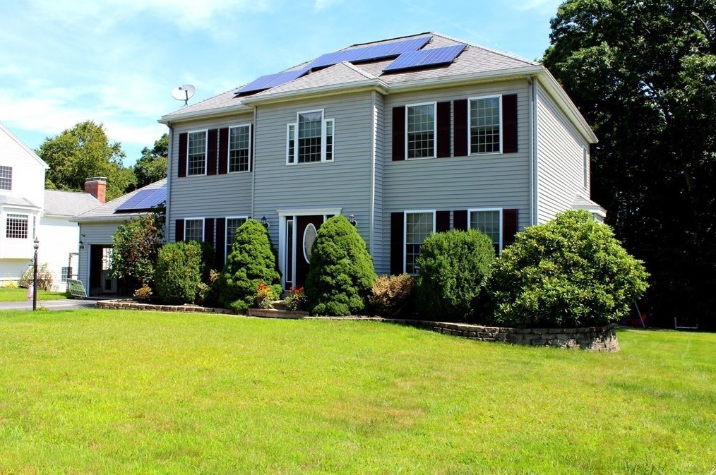 22 Ash Ln, Dudley, MA 01571 exterior