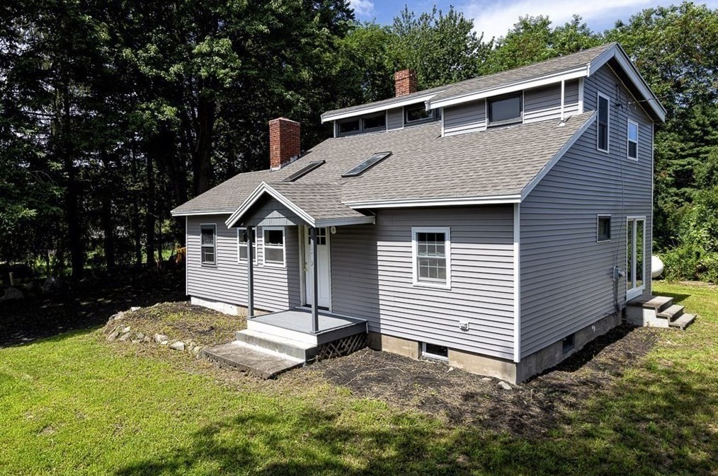 509 Wethersfield St, Rowley, MA 01969 exterior