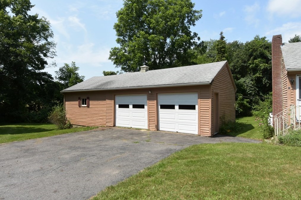 1 Fiske Mill Rd, West Upton, MA 01568 exterior