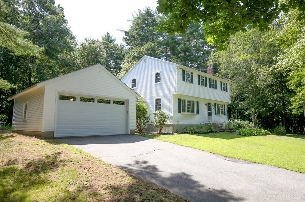 15 Brook St, Rowley, MA 01969 exterior