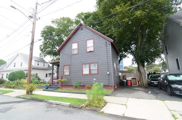 26 Warren St, Lindenwood, MA 02180-2585