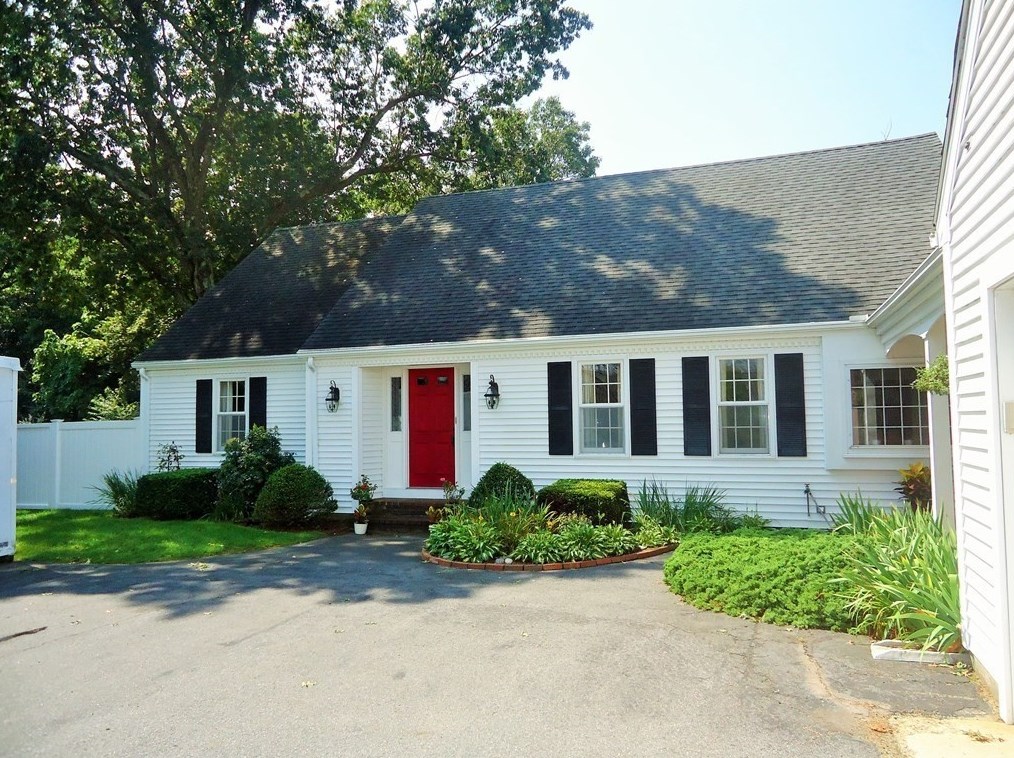 263 Washington St, Hudson, MA 01749 exterior