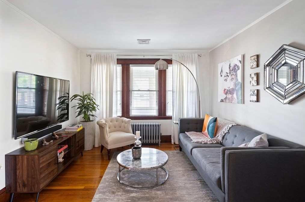 15 2nd St #2, Medford, MA 02155