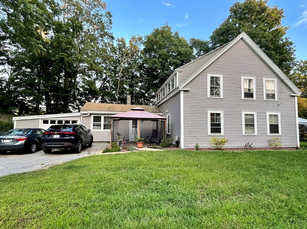 9 Mill St, East Pepperell, MA 01463-1536