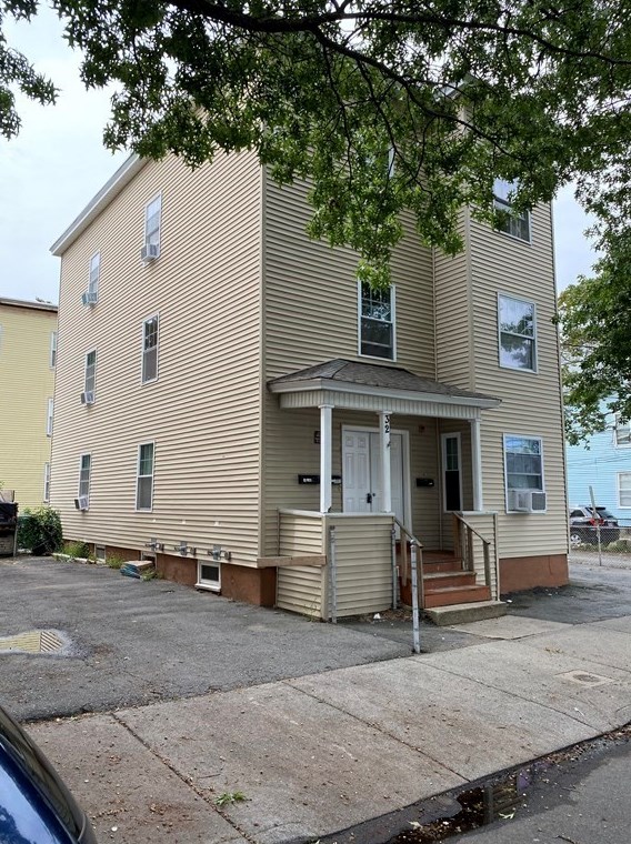 32 Nelson St, Lynn, MA 01905 exterior