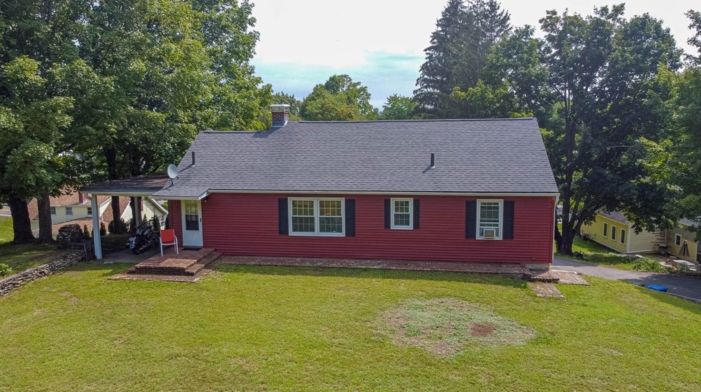 543 Pleasant St, Leominster, MA 01453 exterior