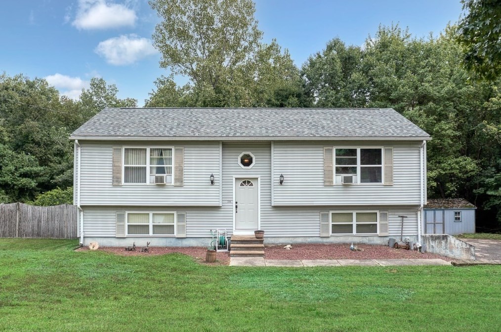 264 Ventura St, Ludlow, MA 01056 exterior