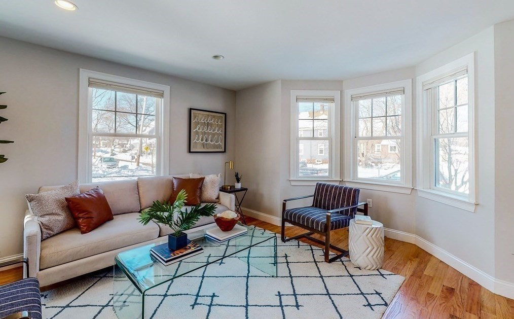 32 Whittemore Ave, Cambridge, MA 02140-1621
