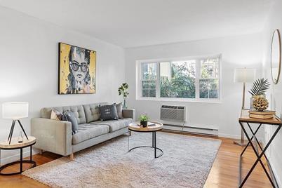 22 Laurel St #24 - Photo 1