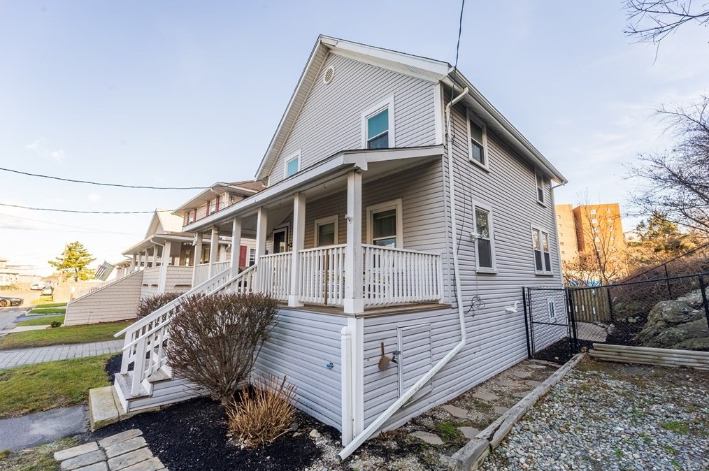 21 Atherton Rd, Nantasket Beach, MA 02045 exterior