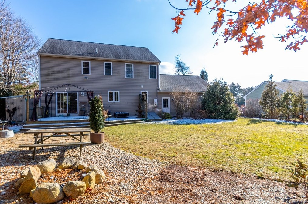 53 Deseret Dr, Bourne, MA 02532 exterior