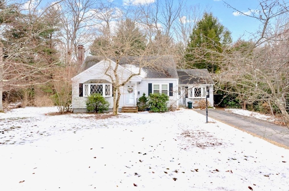 13 Villa Dr, Foxborough, MA 02035 exterior