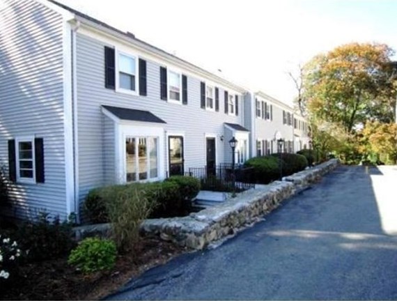 24 Casey Cir #1, Waltham, MA 02451