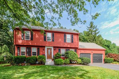 4 Lomas Dr Framingham Ma 01701 Mls 72564491 Coldwell Banker