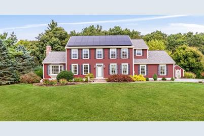 13 Colburn Ln Littleton Ma 01460 Mls 72574215 Coldwell Banker