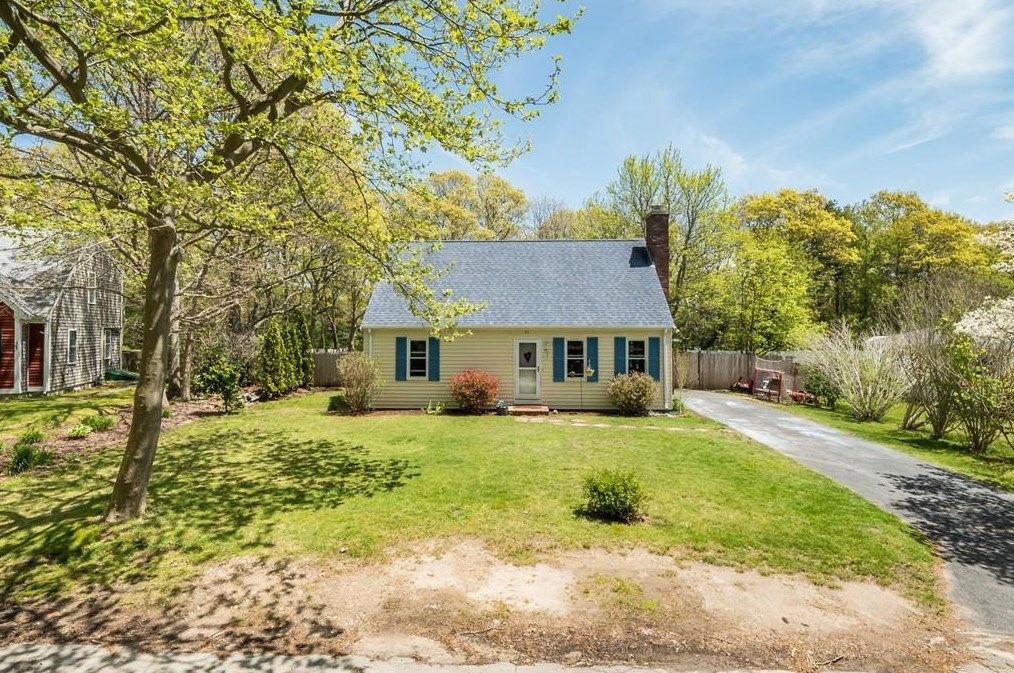 57 Jamie Ln Falmouth Ma 02536 Mls 72662823 Coldwell Banker 