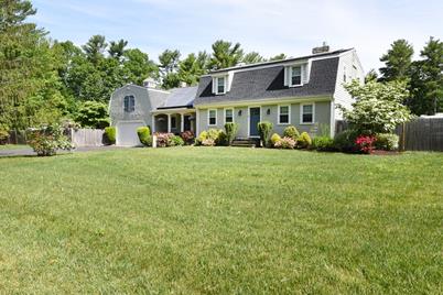 4 Dana Lee Dr - Photo 1