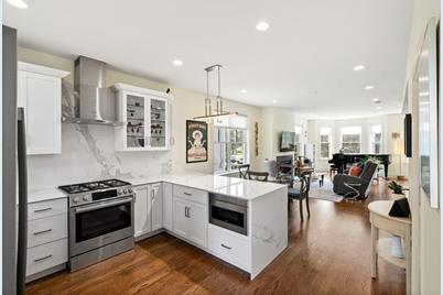 577 Baker Street #577 - Photo 1