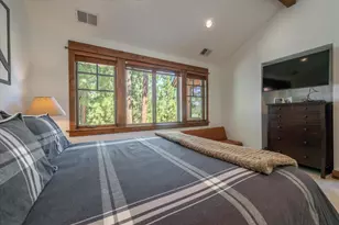 12472 Villa Ct, Truckee, CA 96161 - Photo 34
