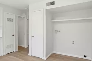 3952 Oak Villa Cir, Carmichael, CA 95608 - Photo 14