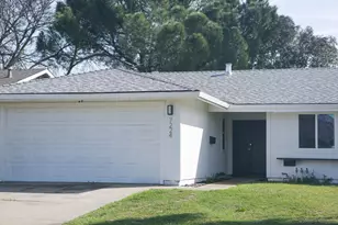 7224 W Arutas Dr, North Highlands, CA 95660 - Photo 2