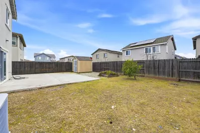 8217 Kossum Way, Elk Grove, CA 95624 - Photo 42