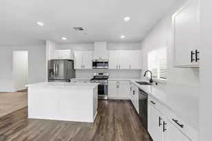 8217 Kossum Wy, Elk Grove, CA 95624 - Photo 14