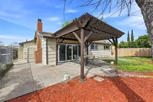 7019 Uranus Pkwy, Sacramento, CA 95823 - Photo 34