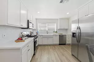 7019 Uranus Pkwy, Sacramento, CA 95823 - Photo 10