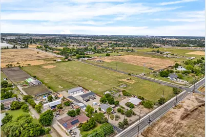 3639 S Pock Lane, Stockton, CA 95205 - Photo 12
