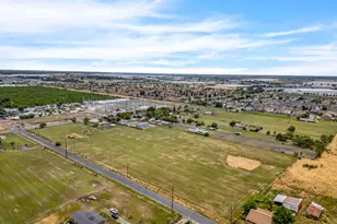 3639 S Pock Ln, Stockton, CA 95205 - Photo 6