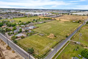 3639 S Pock Ln, Stockton, CA 95205 - Photo 8