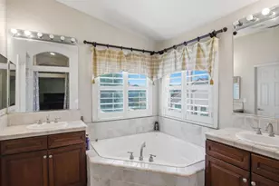 6674 Crestview Cir, Stockton, CA 95219 - Photo 14
