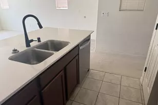 8810 Sheldon Terrace Ln, Elk Grove, CA 95758 - Photo 4